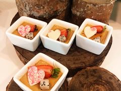 -亚洲国际大酒店·云顶阁旋转自助餐厅
