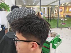 点击看大图 -尤司男士国潮理发馆