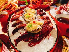 -虾弄弄海派小龙虾·牛羊蝎子火锅