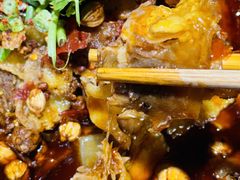 -大众跷脚牛肉馆·非遗传承单位(峨眉山店)