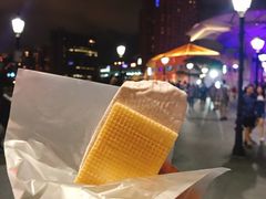 -詹爷爷乌节路街头冰淇淋