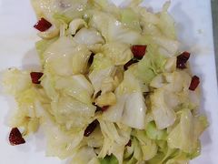 拍蒜干椒炒卷心菜-廣發美食(东晓路店)