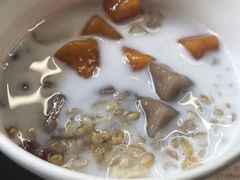 -鲍师傅糕点(江苏路店)