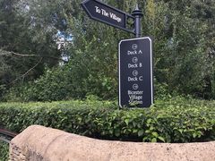 -伦敦比斯特购物村