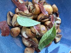 -Laures·月桂西班牙碳烤餐厅(十尚坊店)