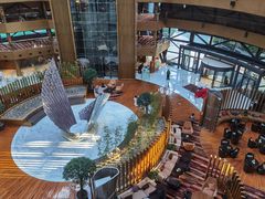 -上海滴水湖皇冠假日酒店