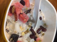 -老何家后安粉·糟粕醋海鲜火锅(三亚湾椰梦长廊店)