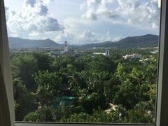 -亚龙湾喜来登·美景台大堂吧