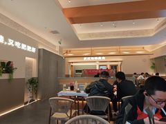 -肥肥虾庄·金牌油焖大虾(汉口城市广场店)