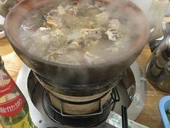 炭炉果鸡煲-威邵鸡煲(西华路总店)