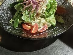 -铭牛烧肉·和牛海鲜自助(高新月牙湖店)