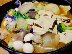 -万记麻辣烫国展总店