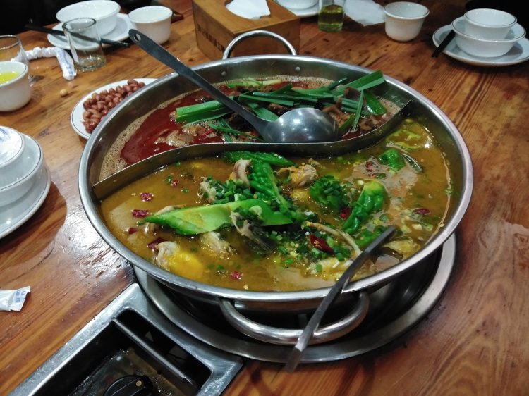 土鸭,鸭杂火锅,鲜香适宜,入味入心.