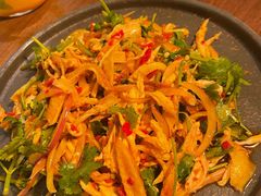 盐焗香辣手撕鸡-来龙里 精致 东南亚餐室(万象城店)