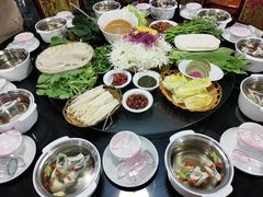 -华强阁菊花宴自助火锅店