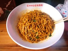 招牌老成都担担面-钟方模白家肥肠粉(春熙店)