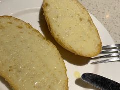 奶油猪仔脆脆包-甜蜜蜜港式茶餐厅(虹梅店)