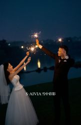 -雪中彩影婚纱摄影·微光艺术中心