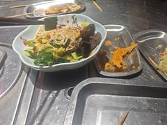 -马路牙子烧烤音乐酒馆(望京店)