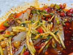 -严记小天府酸菜鱼(西四路店)