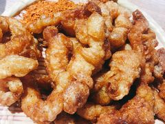 现炸酥肉-倒拐香耗儿鱼(西体店)