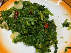 -超越海鲜屋(飞龙物业店)