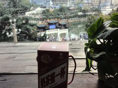 -包整·丝娃娃(一览甲秀楼风景店)