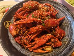 -肥肥虾庄·金牌油焖大虾(汉街SKP店)