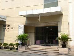 -上海虹桥君丽假日酒店(娄山关路地铁站店)