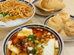 -正南齐北·老街糯米团(洪崖洞店)