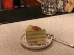 开心果奶油蛋糕-巷口咖啡馆