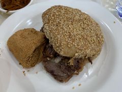 烧饼夹肉-锦馨豆汁(天坛路店)