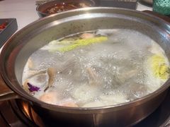 -喃喃椰·糟粕醋·椰子鸡火锅(七堡花园店)