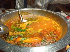 -野山舂·贵州现舂酸汤牛肉(鸿通城店)