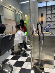 -Devilhands Barbershop男士理容店