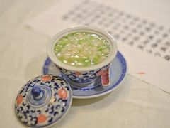 -壹零贰小馆(桂城石啃店)