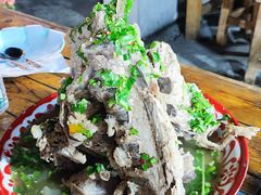 -席娜卡琳火车铁道夜市