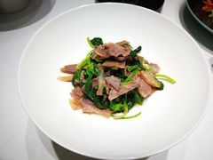 菠菜拌牛肉-金色艳阳天•粤菜 淮扬菜(古平岗店)