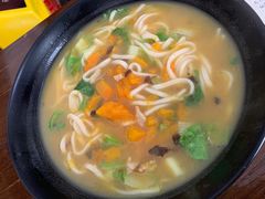 阿邱南瓜手工面-家烧面馆【南山路知名经典面食】
