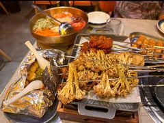 -沪上名羊天下•烤羊腿•东北烧烤•小龙虾(浦东直营总店)