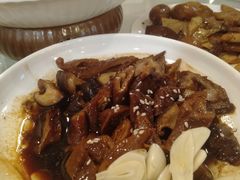 -老鼎万春卤菜(五代传承创始老店)