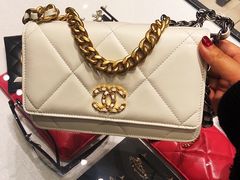 -Chanel(德基广场店)