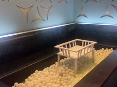 -范特西FANTASY量贩式KTV(民主广场店)