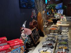 -筠咖啡西餐厅(上海国展宝龙丽筠酒店)
