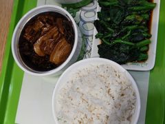 -老乡鸡(武汉光谷天地坐标城店)