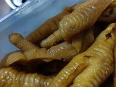 酸辣无骨凤爪-幺鸡爪爪