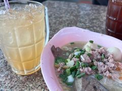 -榮泰米粉湯(Left Shop)