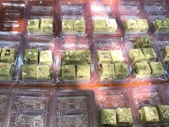 -新月蛋糕西点专卖店(大麦街店)