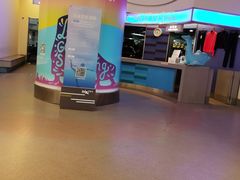 -冰纷万象滑冰场(二七万象城店)