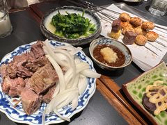 烤蒜香蘑蘑菇-阿里家·新疆烤肉酒場 by MIG
